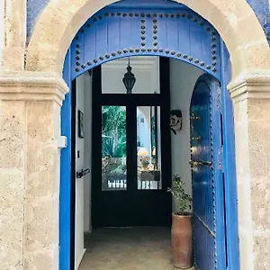 Pensión Dar Awil